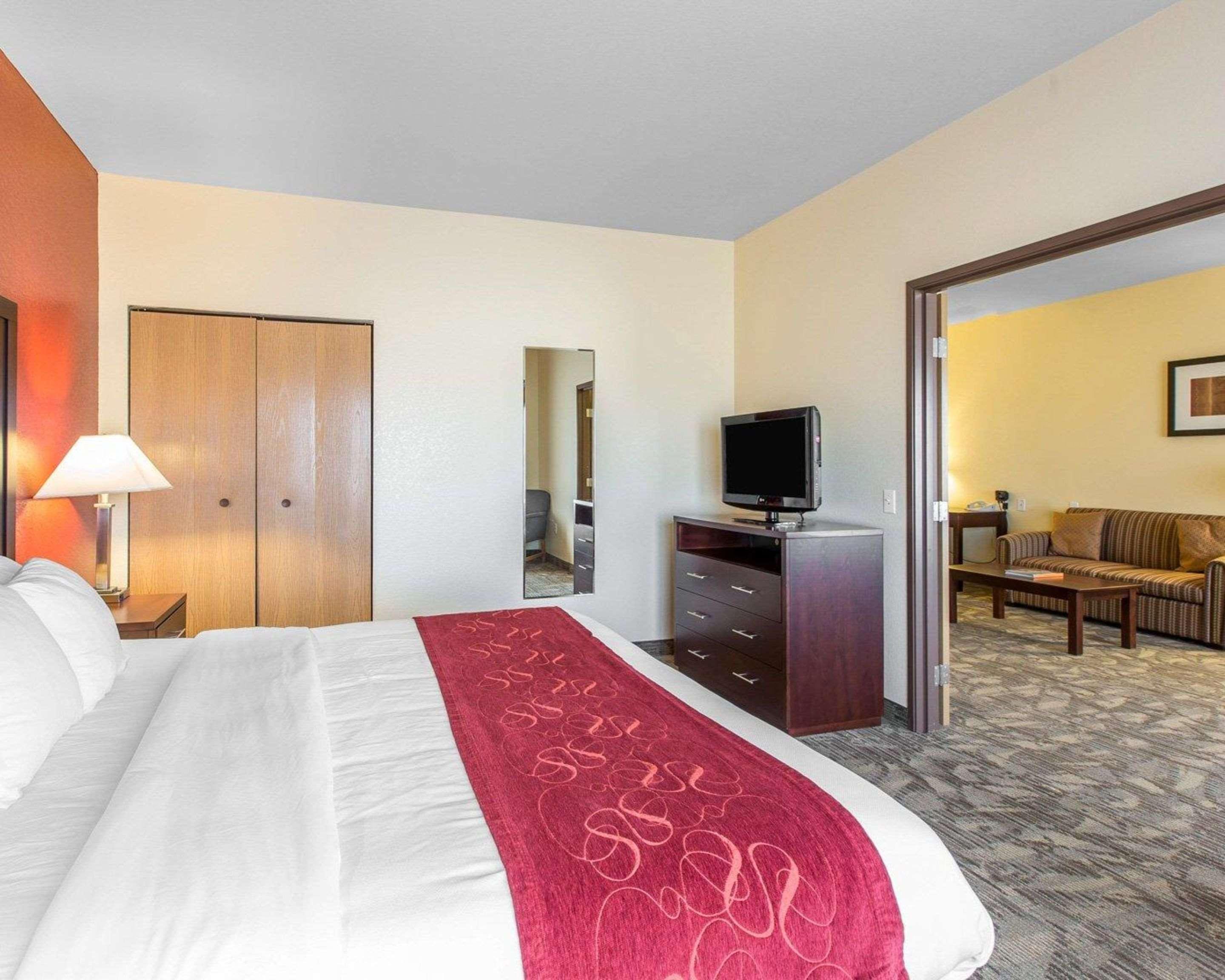 Comfort Suites Palm Desert I-10 Exterior photo