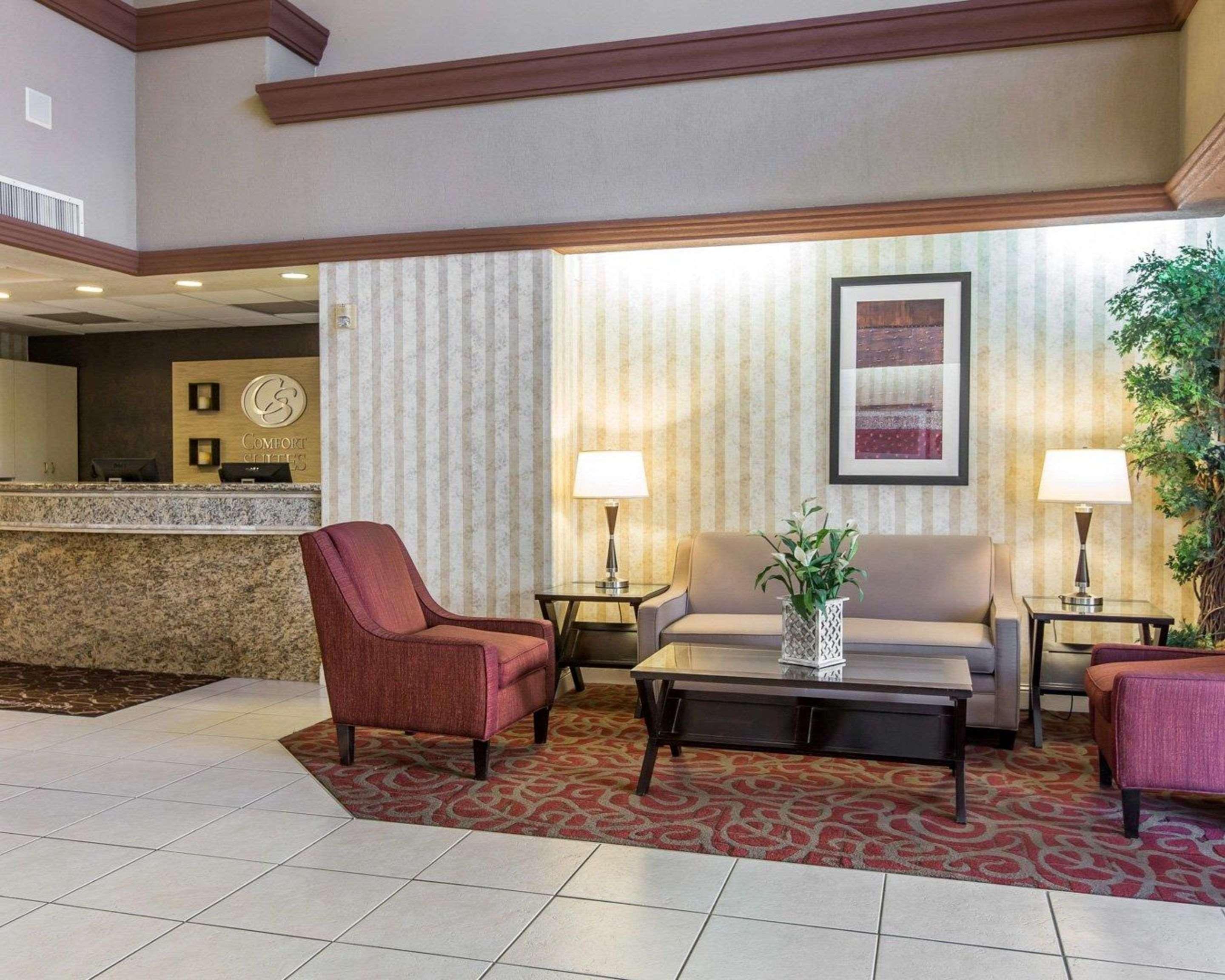 Comfort Suites Palm Desert I-10 Exterior photo