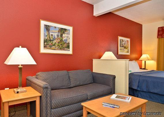 Comfort Suites Palm Desert I-10 Room photo