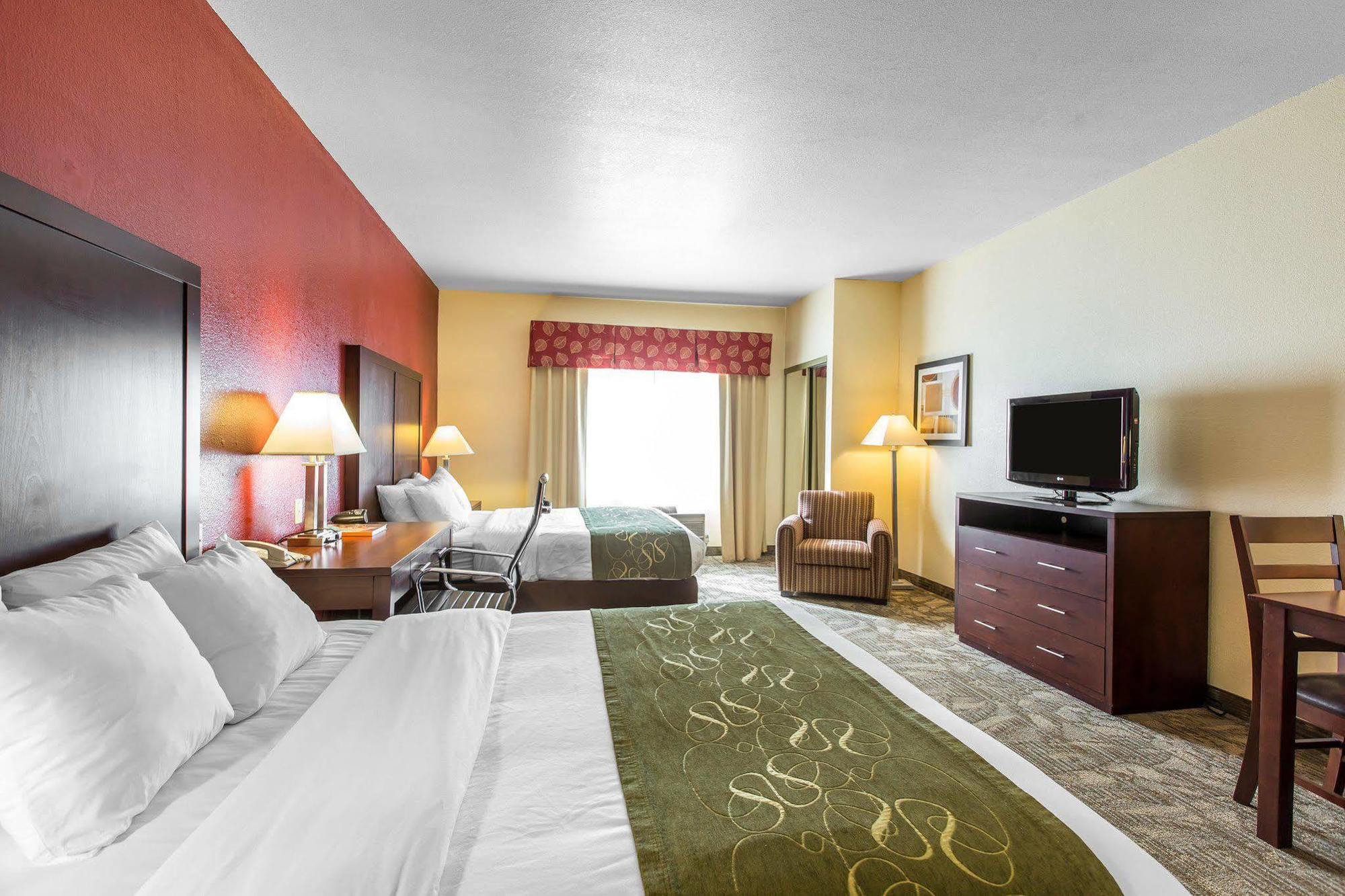 Comfort Suites Palm Desert I-10 Exterior photo
